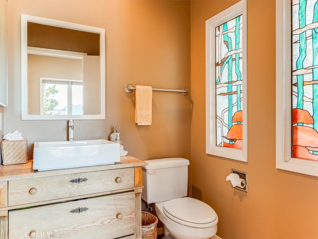 2585 Sherwood Drive, Cambria, CA 93428