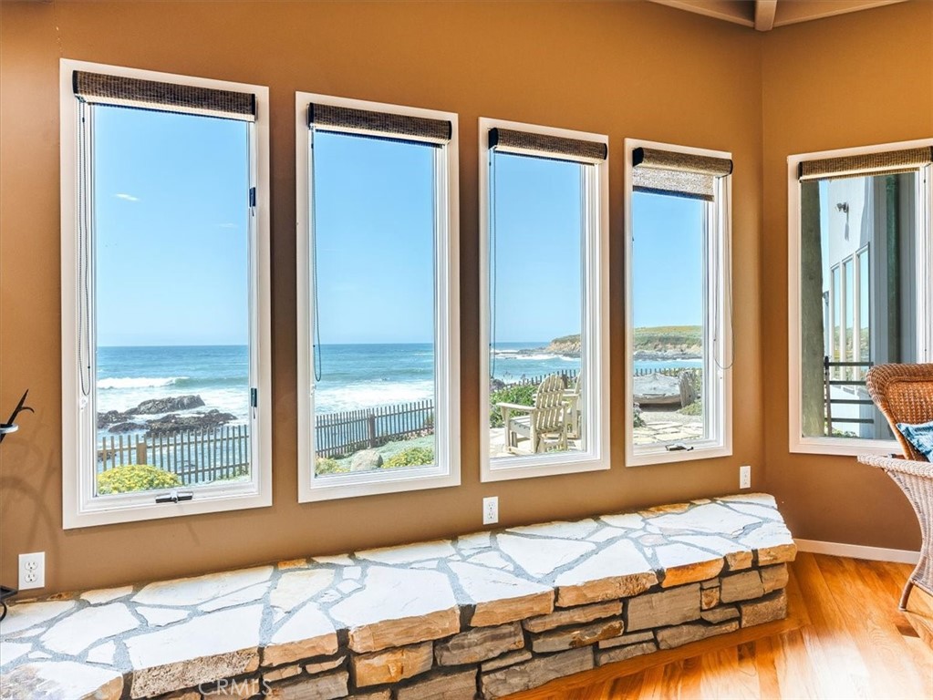 2585 Sherwood Drive, Cambria, CA 93428