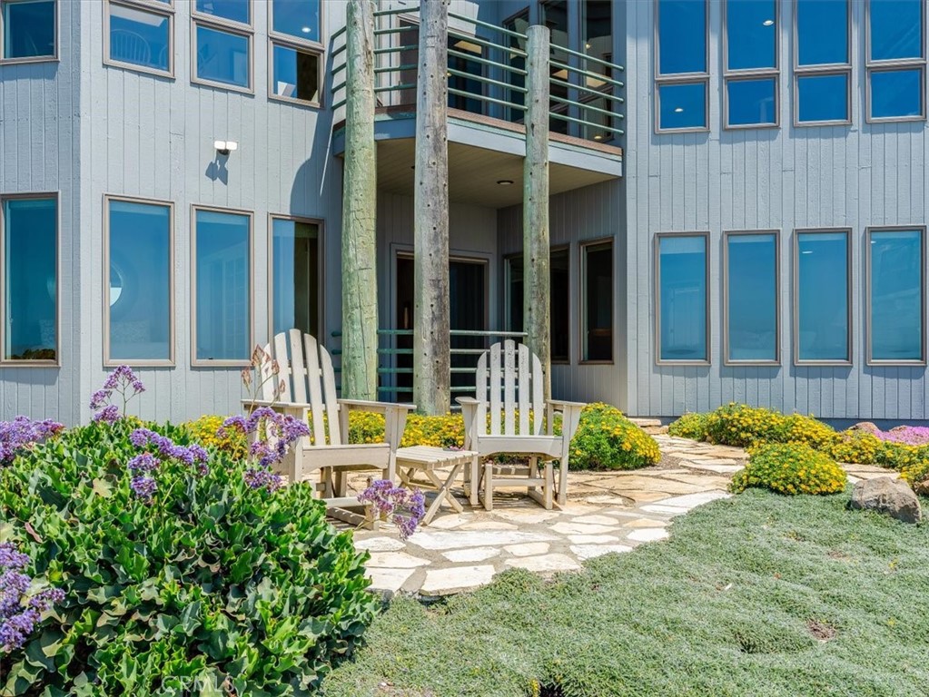 2585 Sherwood Drive, Cambria, CA 93428