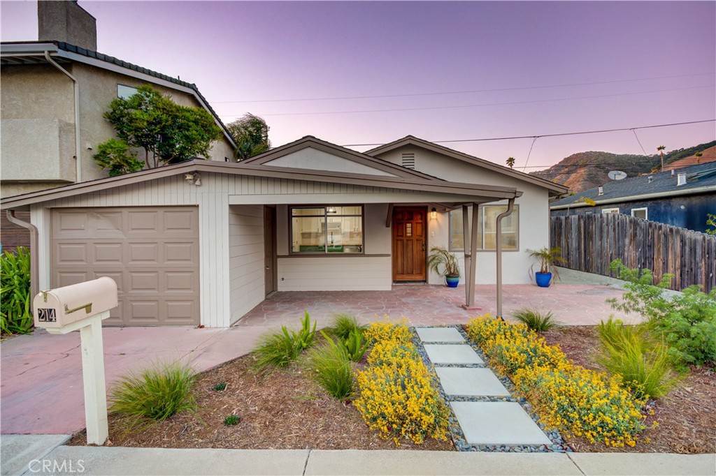 214 Placentia Ave, Pismo Beach, CA 93449