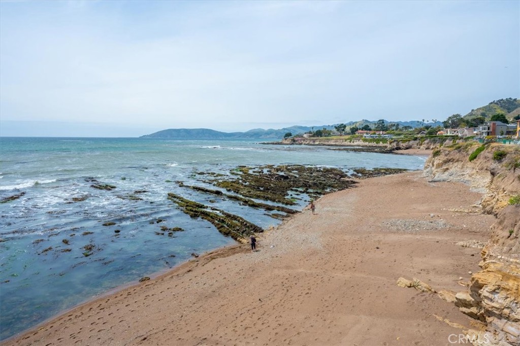 214 Placentia Ave, Pismo Beach, CA 93449