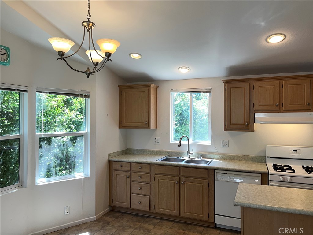 1226 Main St #14, Cambria, CA 93428