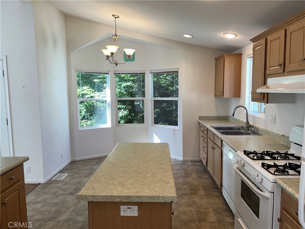 1226 Main St #14, Cambria, CA 93428