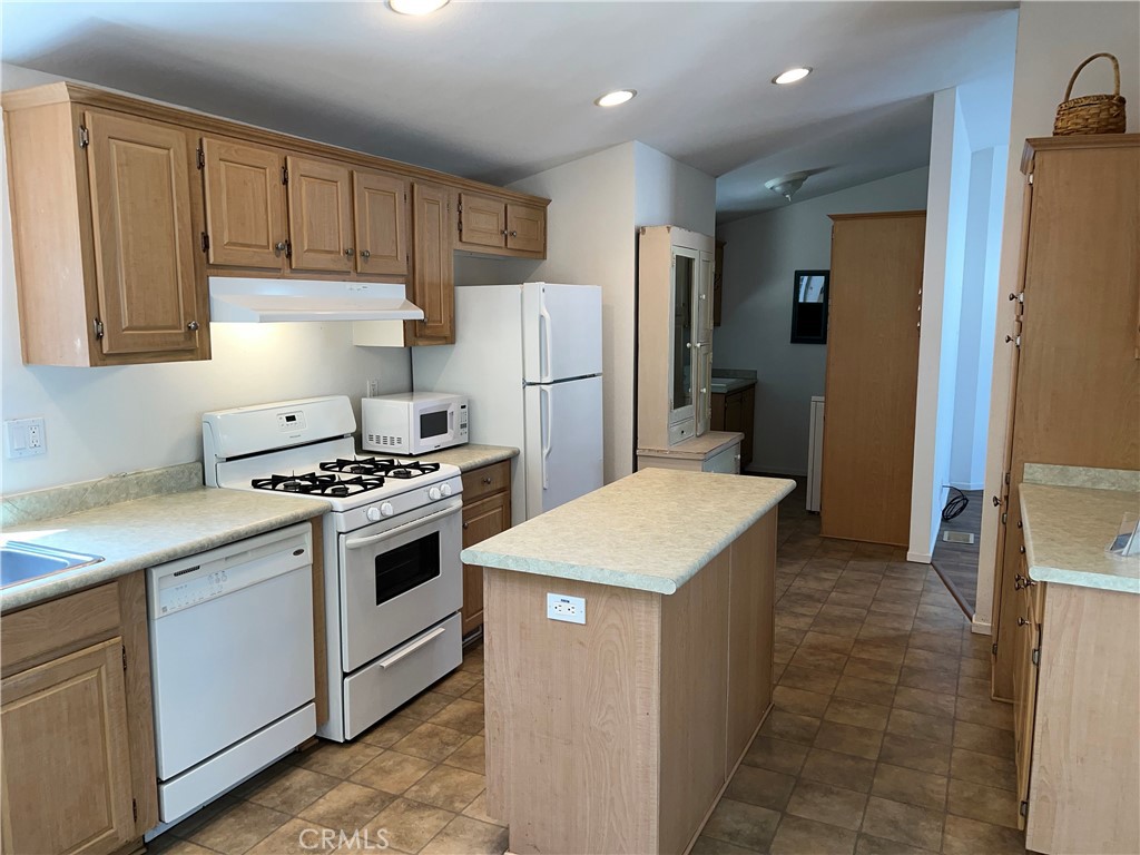 1226 Main St #14, Cambria, CA 93428