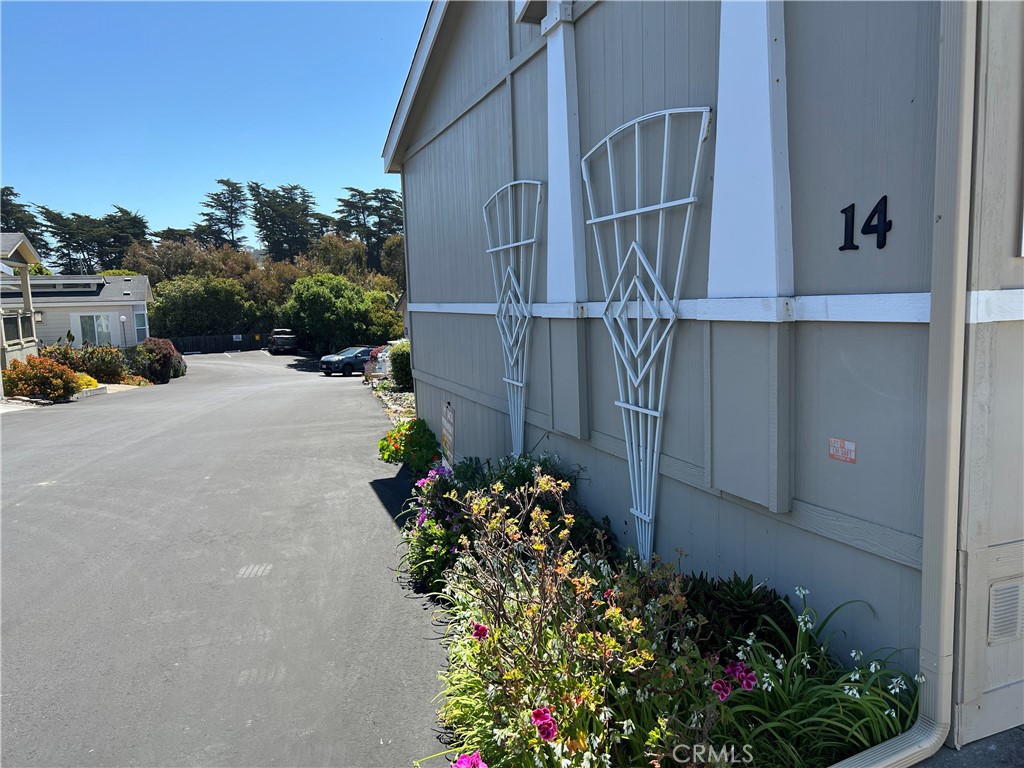 1226 Main St #14, Cambria, CA 93428
