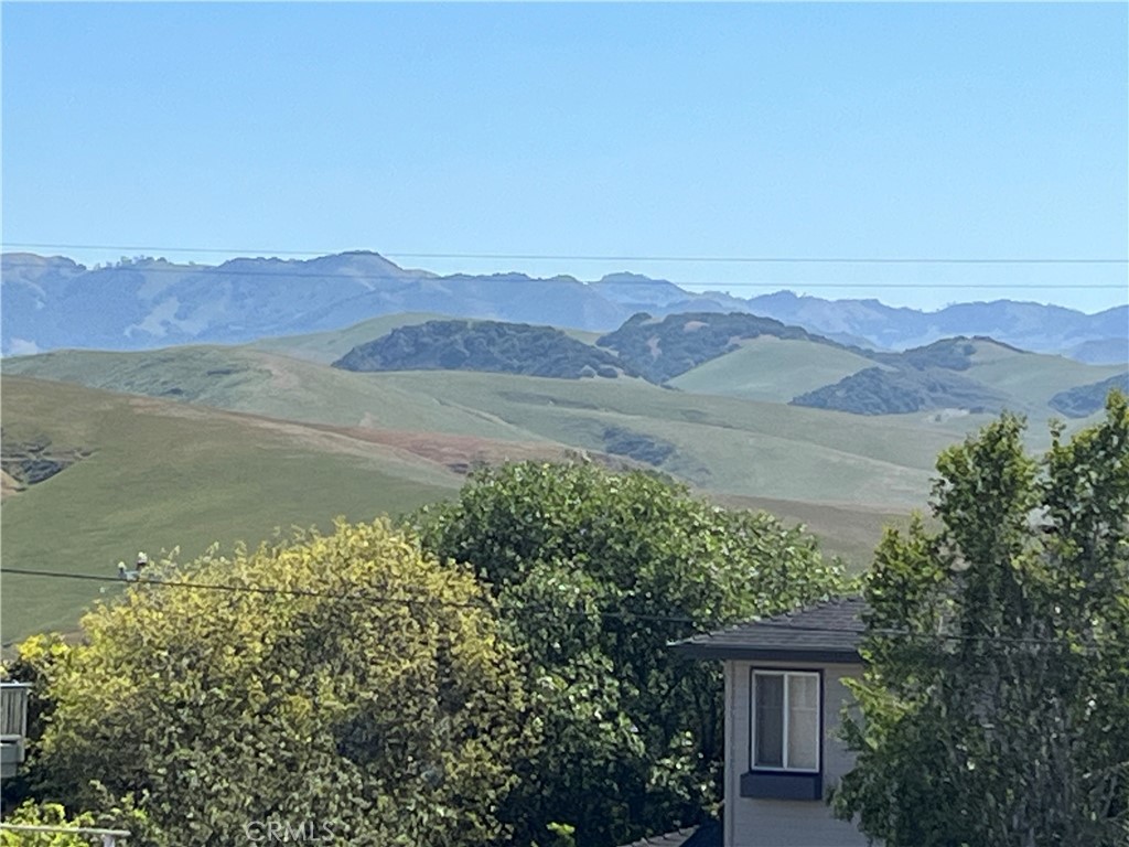 35 Spencer St, Cambria, CA 93428