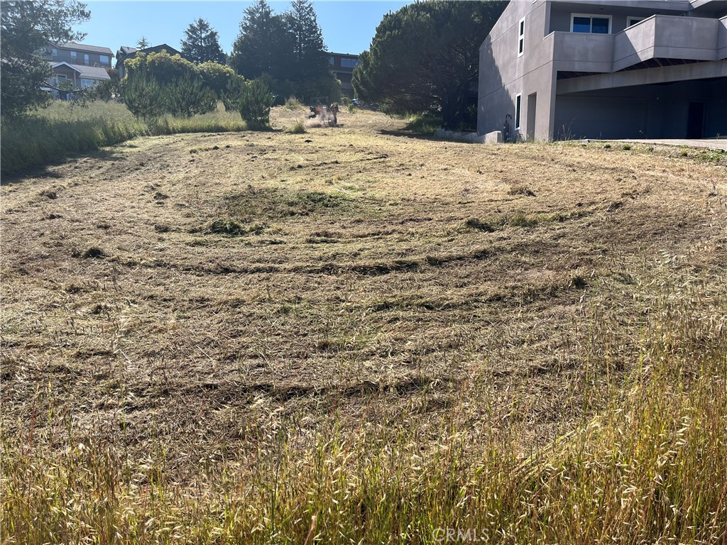 35 Spencer St, Cambria, CA 93428