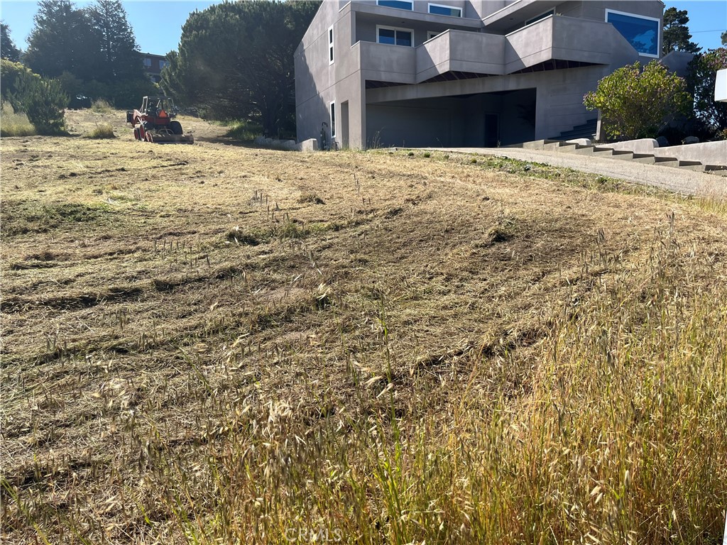 35 Spencer St, Cambria, CA 93428