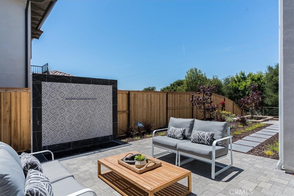 1458 Parsons Way, San Luis Obispo, CA 93401