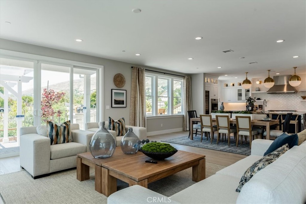 1458 Parsons Way, San Luis Obispo, CA 93401