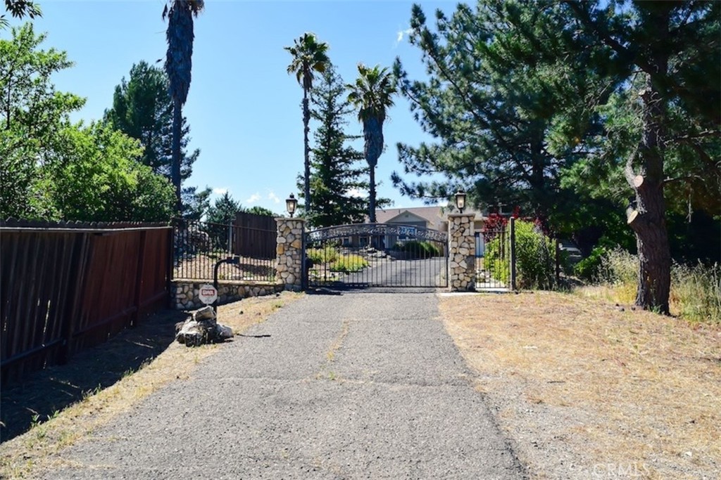 5 W 12th St, Paso Robles, CA 93446