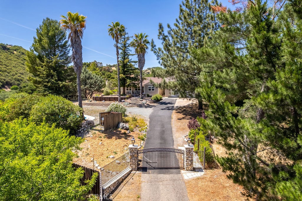 5 W 12th St, Paso Robles, CA 93446