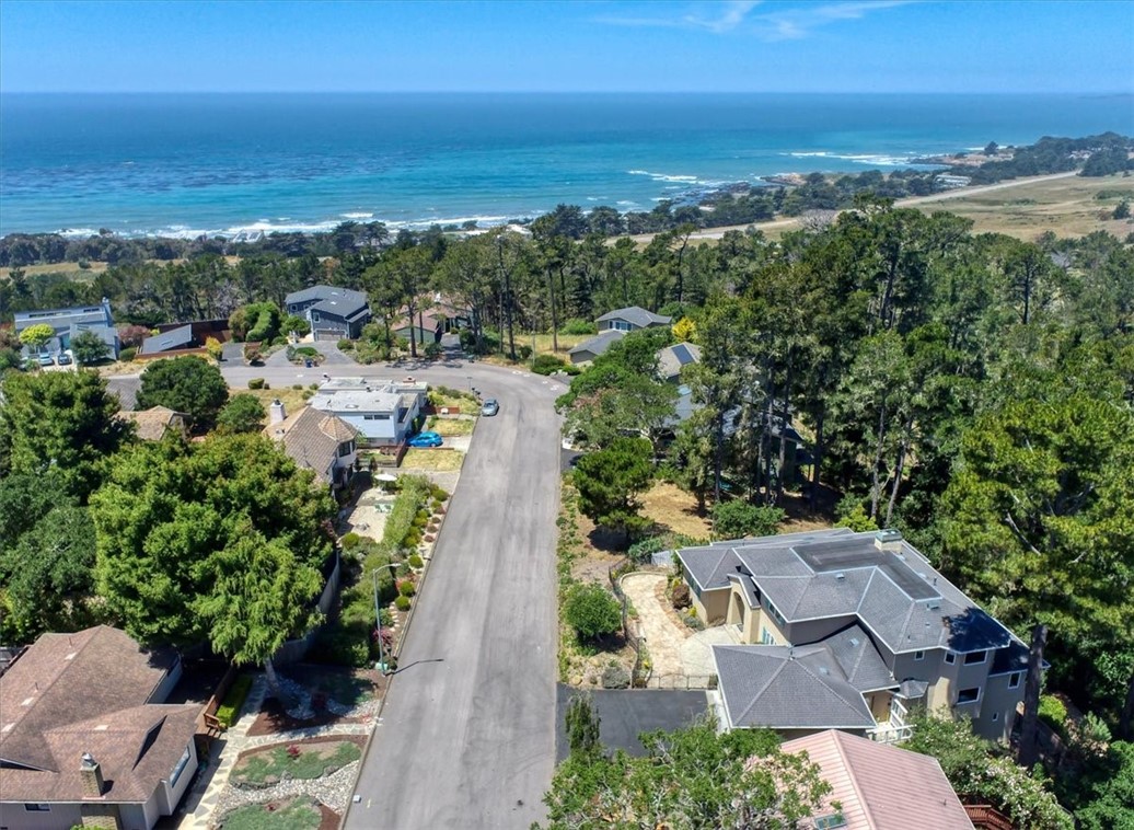455 Chiswick Way, Cambria, CA 93428