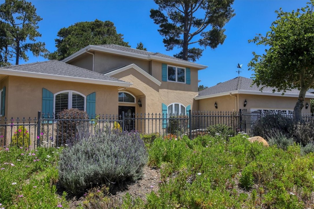455 Chiswick Way, Cambria, CA 93428