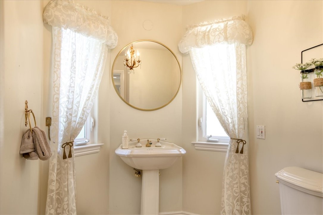 455 Chiswick Way, Cambria, CA 93428