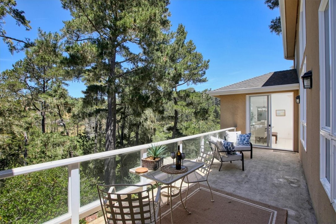 455 Chiswick Way, Cambria, CA 93428