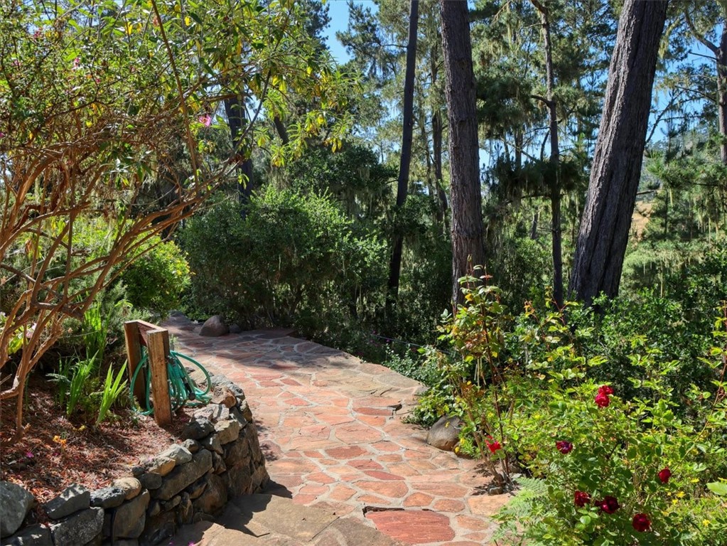 455 Chiswick Way, Cambria, CA 93428