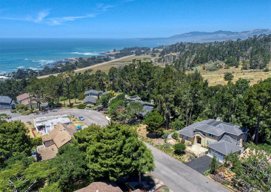 455 Chiswick Way, Cambria, CA 93428