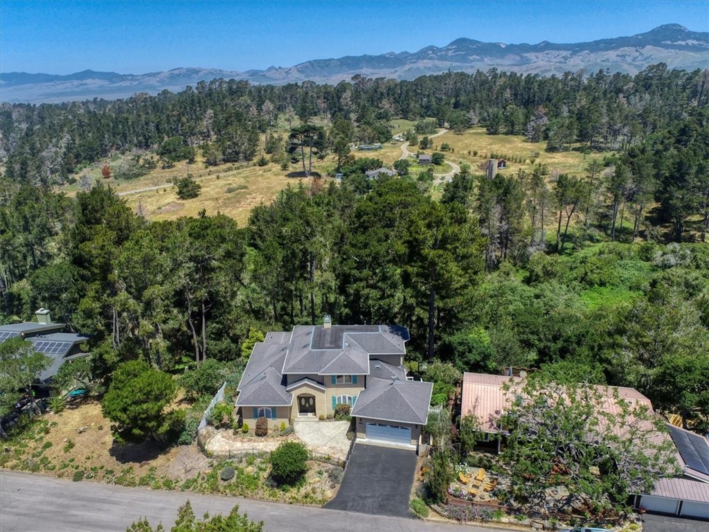 455 Chiswick Way, Cambria, CA 93428