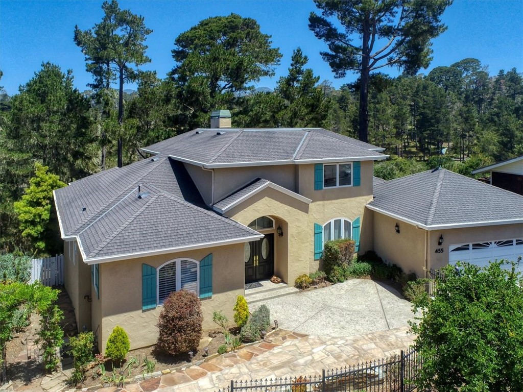 455 Chiswick Way, Cambria, CA 93428