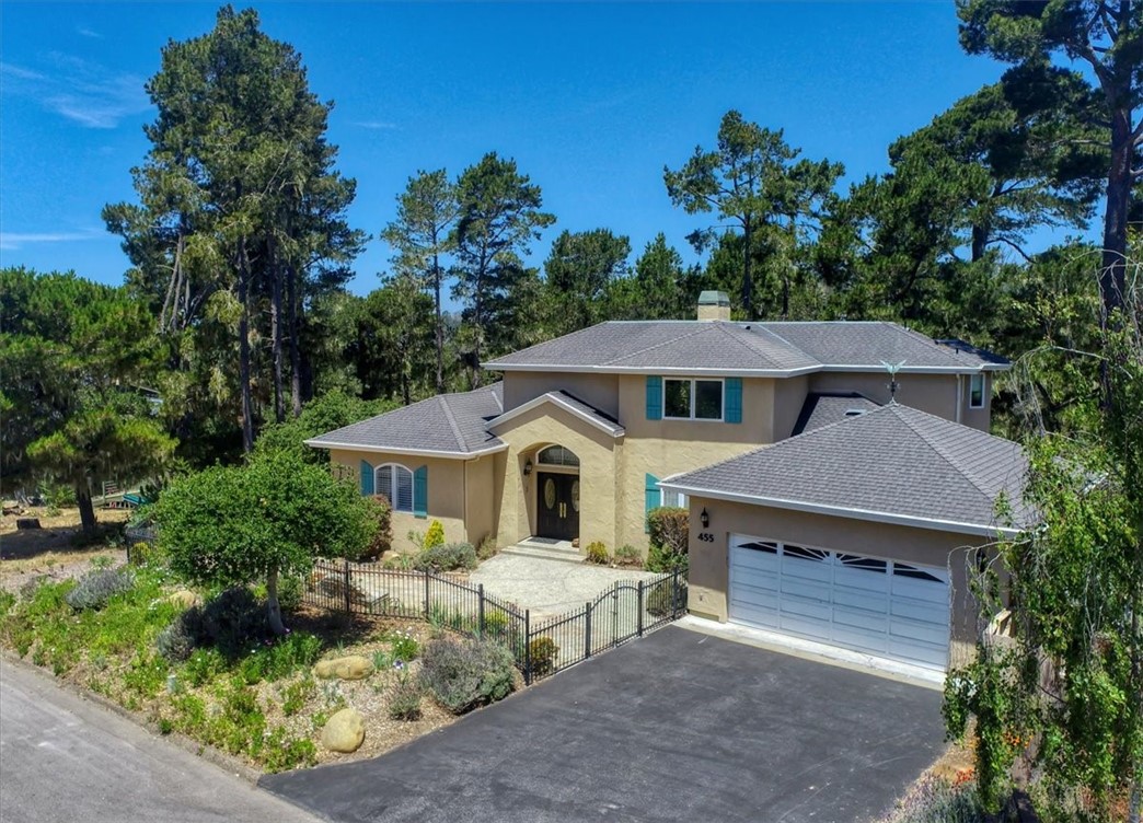 455 Chiswick Way, Cambria, CA 93428