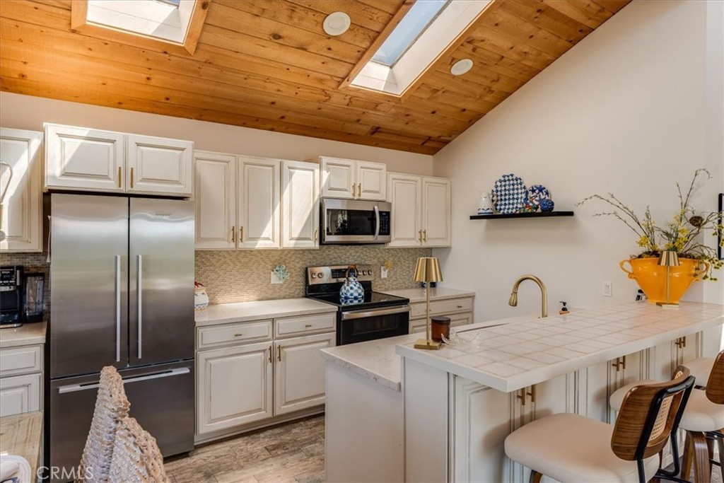 850 Suffolk Street, Cambria, CA 93428