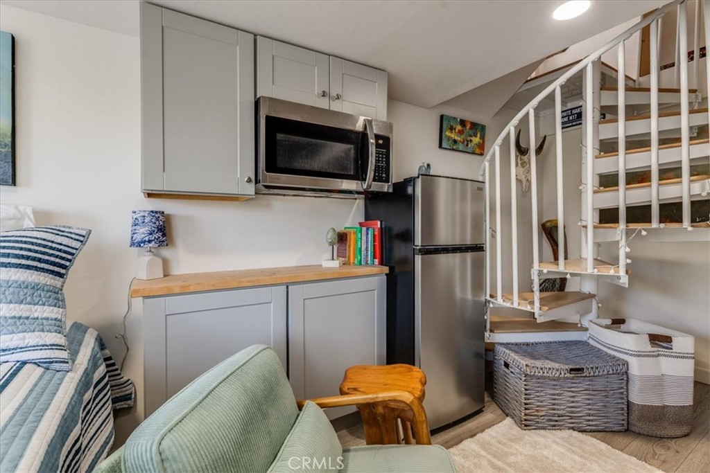 850 Suffolk Street, Cambria, CA 93428