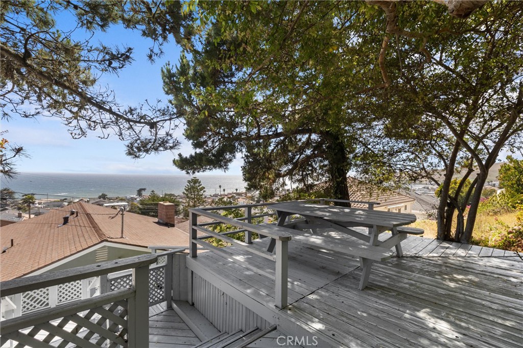 833 Park Ave, Cayucos, CA 93430