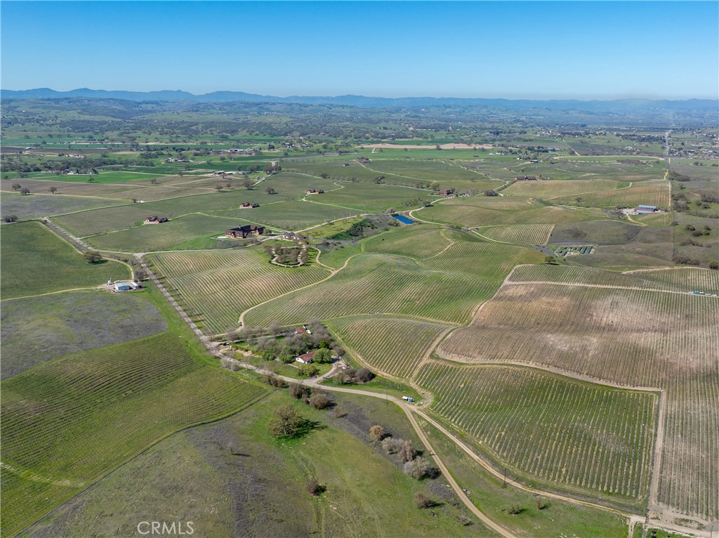 5010 Gate 4 Rd., Paso Robles, CA 93446