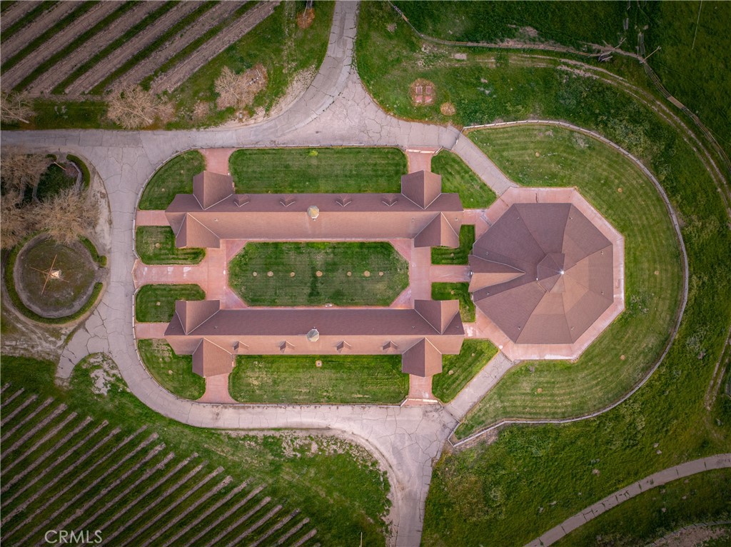 5010 Gate 4 Rd., Paso Robles, CA 93446