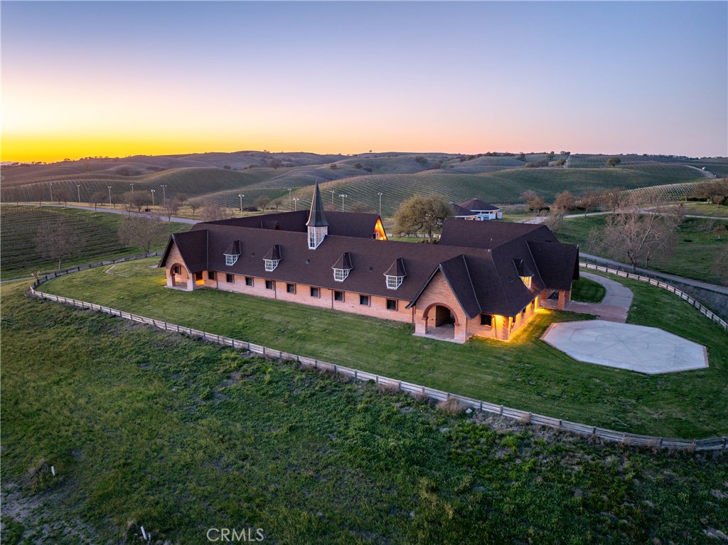 5010 Gate 4 Rd., Paso Robles, CA 93446