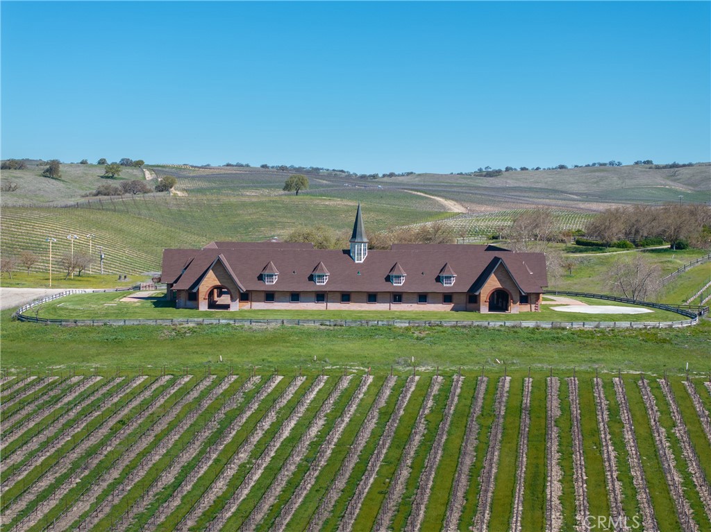 5010 Gate 4 Rd., Paso Robles, CA 93446