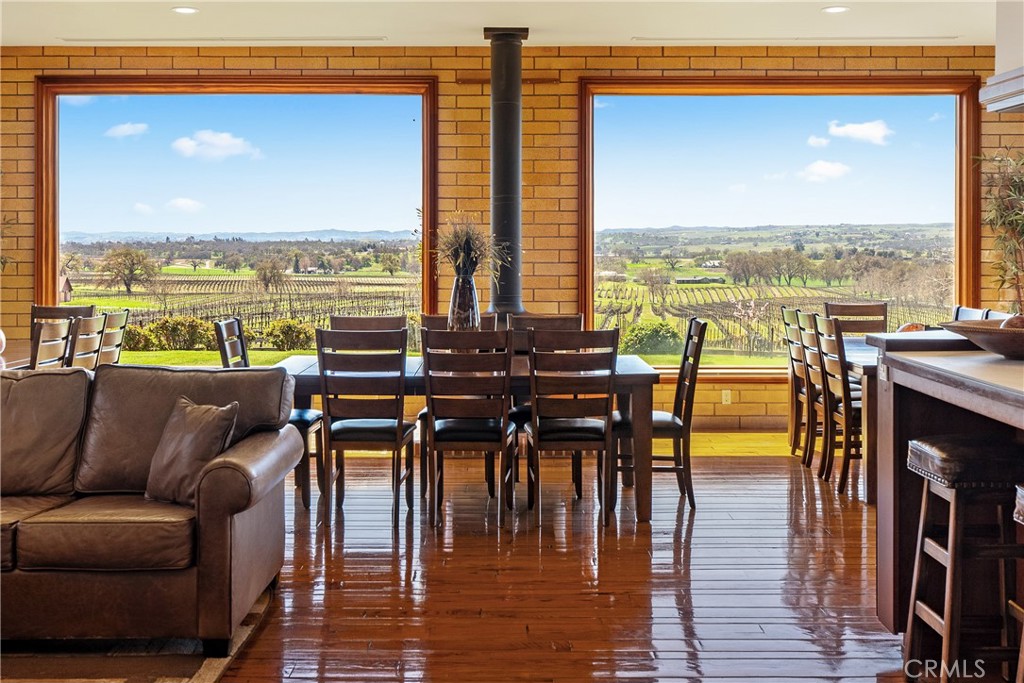 5010 Gate 4 Rd., Paso Robles, CA 93446