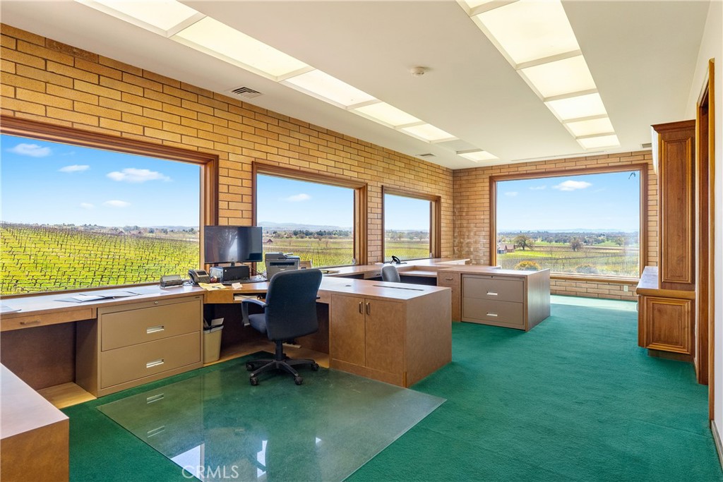 5010 Gate 4 Rd., Paso Robles, CA 93446