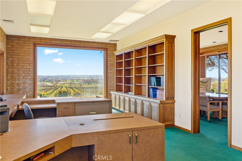 5010 Gate 4 Rd., Paso Robles, CA 93446