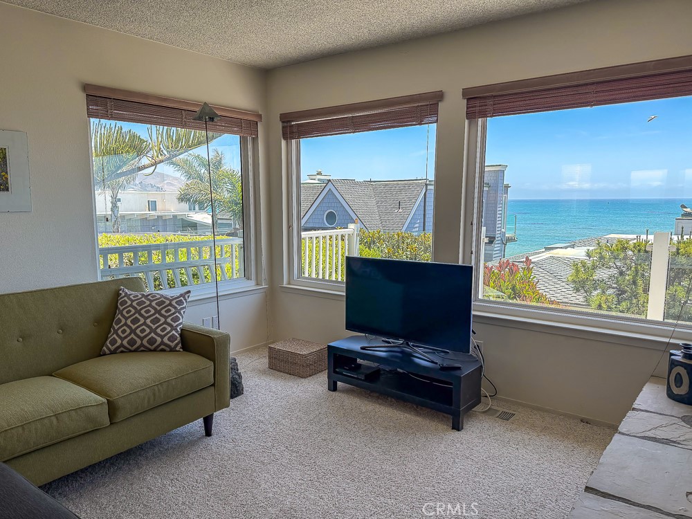 557 Lucerne St., Cayucos, CA 93430