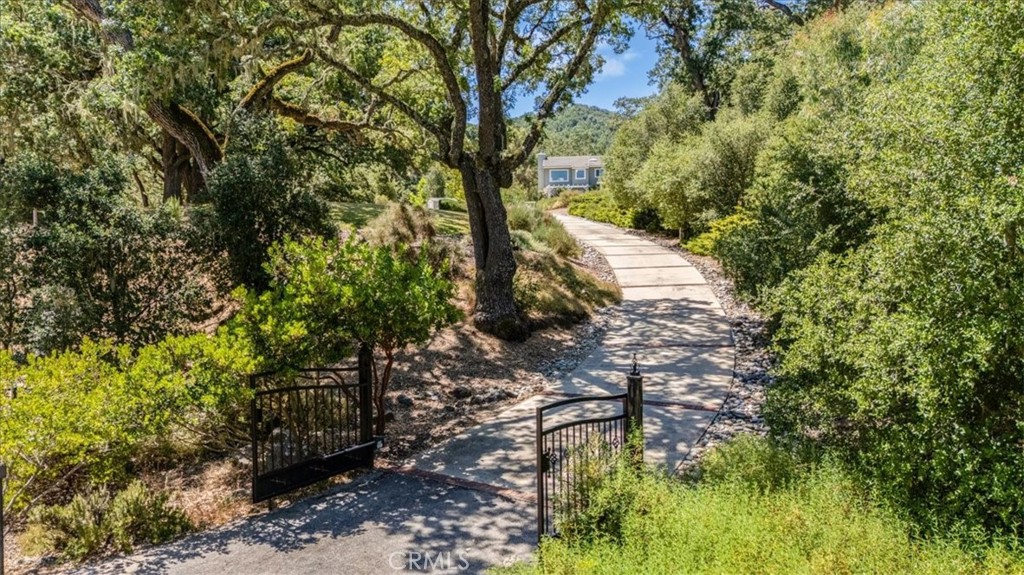11555 Cenegal Rd, Atascadero, CA 93422