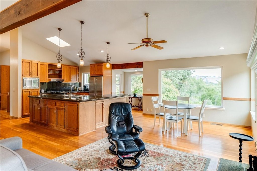 11555 Cenegal Rd, Atascadero, CA 93422