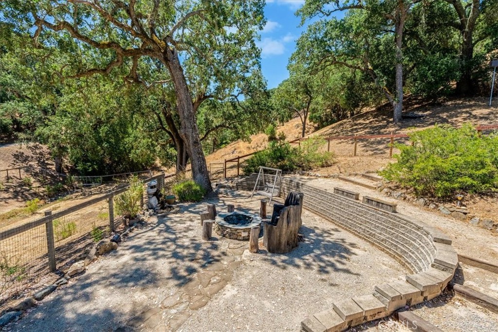11555 Cenegal Rd, Atascadero, CA 93422