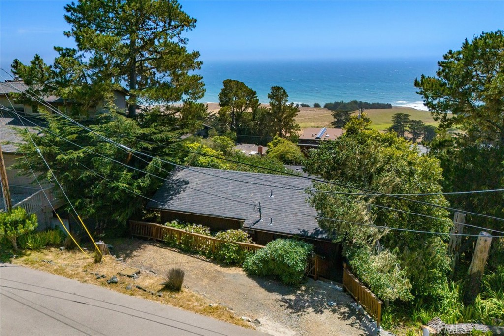 1799 Saint Thomas Ave, Cambria, CA 93428