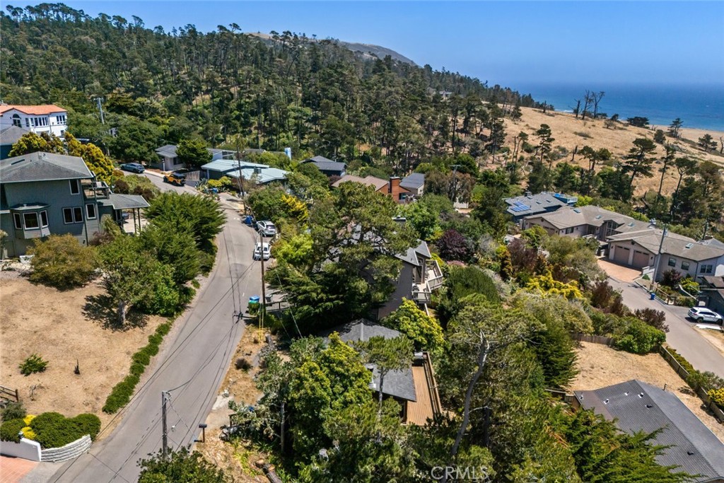 1799 Saint Thomas Ave, Cambria, CA 93428