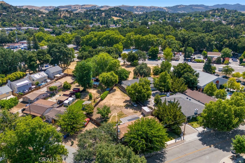 6855 Atascadero Avenue, Atascadero, CA 93422