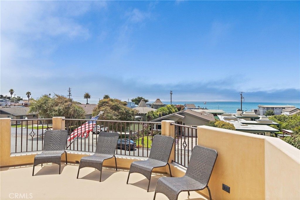 36 Ash Ave, Cayucos, CA 93430