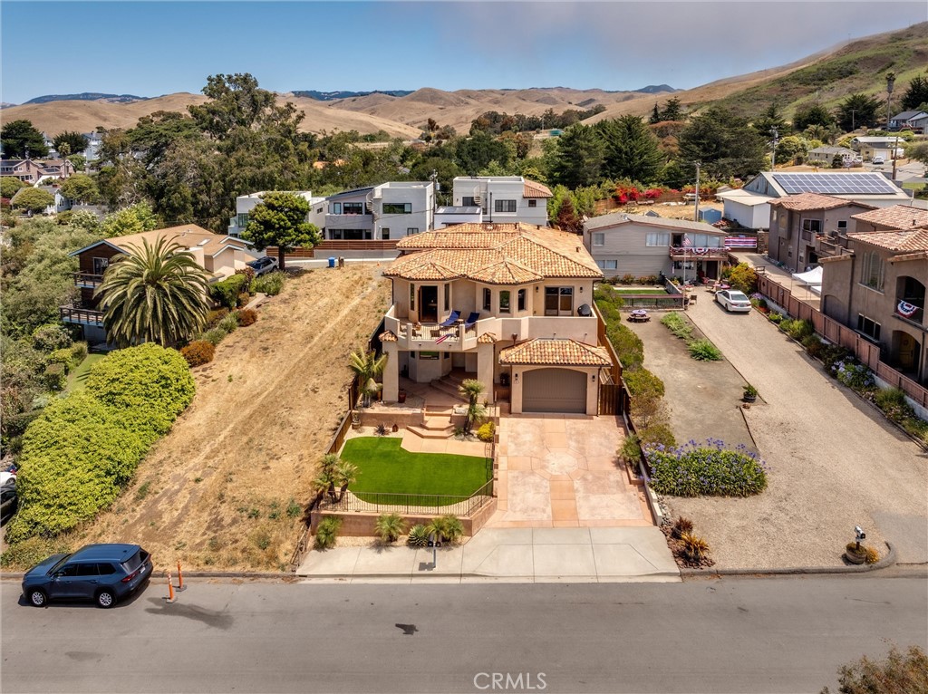 36 Ash Ave, Cayucos, CA 93430