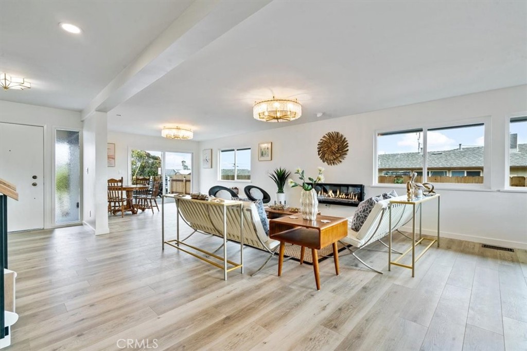 31 N 3rd St, Cayucos, CA 93430