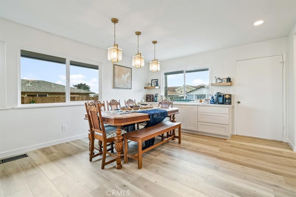 31 N 3rd St, Cayucos, CA 93430