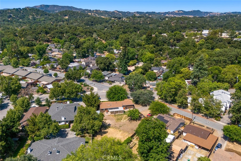 6855 Atascadero Ave, Atascadero, CA 93422