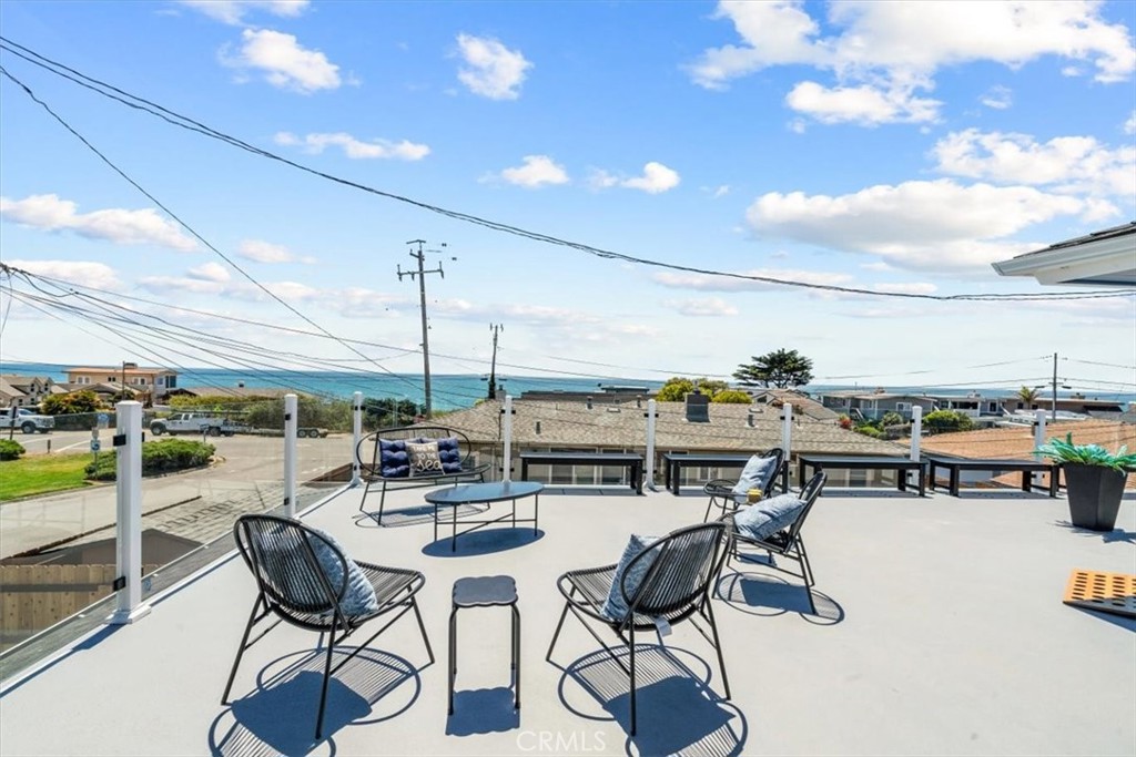 31 N 3rd St, Cayucos, CA 93430
