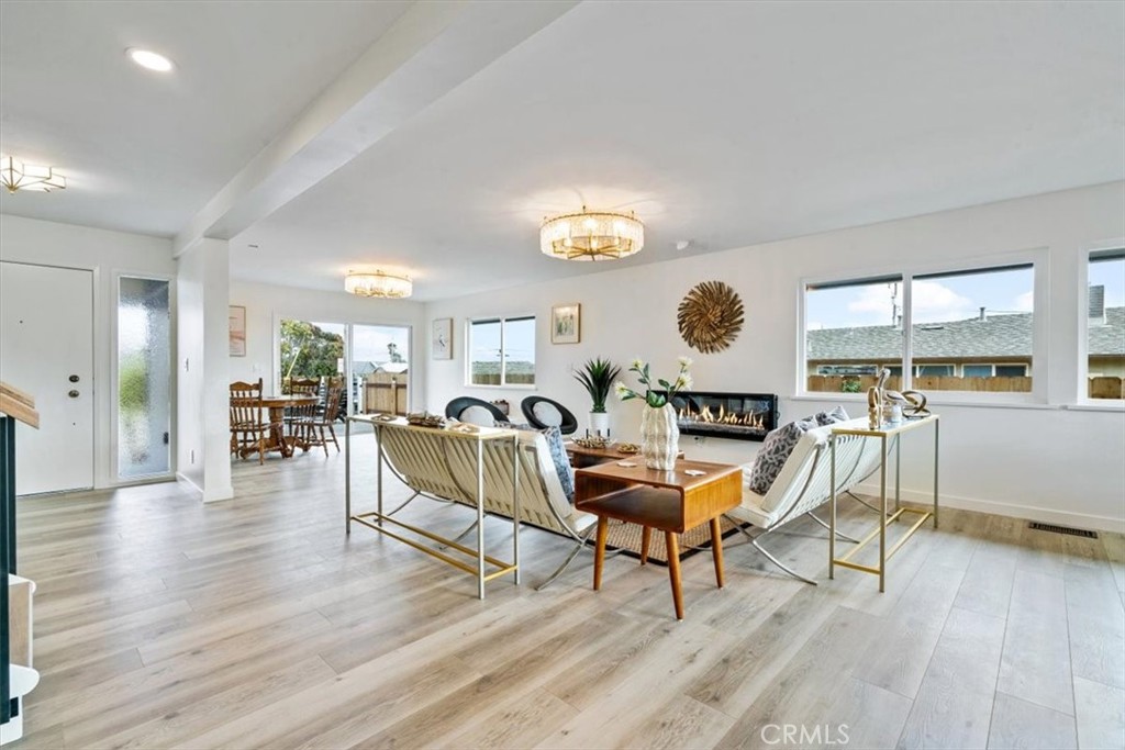 31 N 3rd St, Cayucos, CA 93430