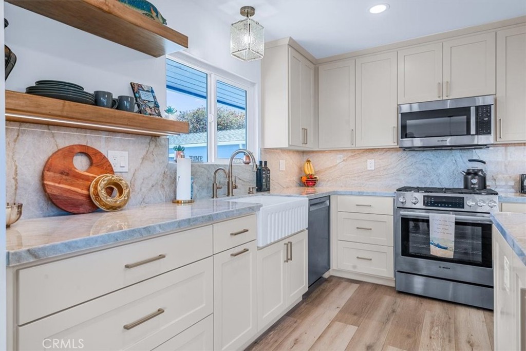 31 N 3rd St, Cayucos, CA 93430